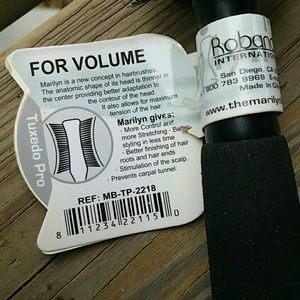 Marilyn Accessories - Brush for volume Marilyn Accessories - Brush for volume